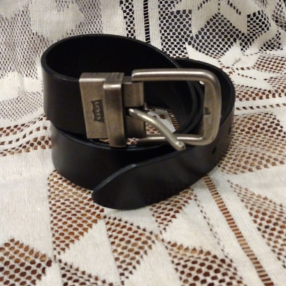 Levi's leather belt  
